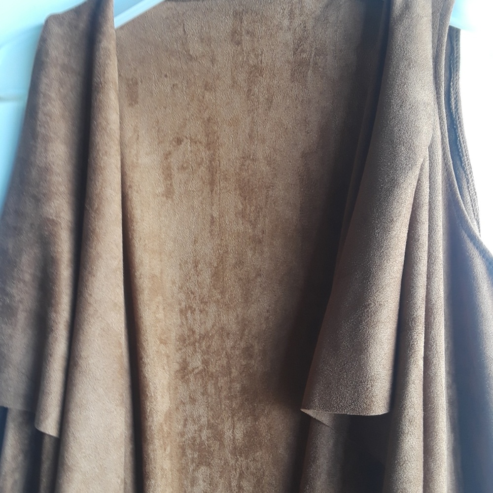 Fringed Vest - Picture 3 of 3